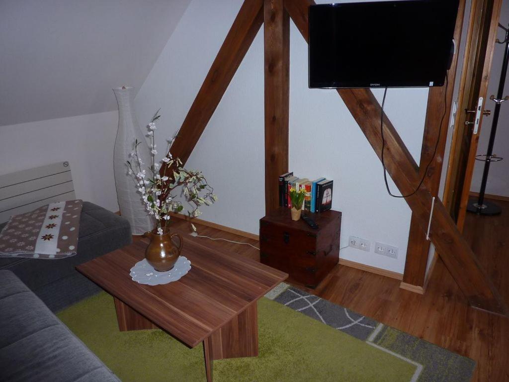 Ferienwohnungen An Den Linden Burg  Esterno foto